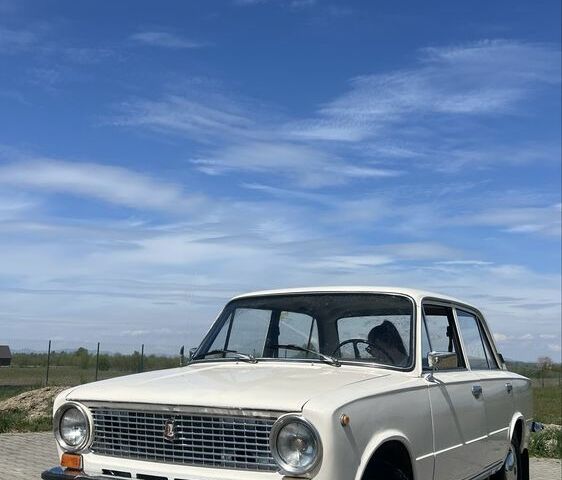 Белый ВАЗ 2101, объемом двигателя 0 л и пробегом 74 тыс. км за 1300 $, фото 1 на Automoto.ua