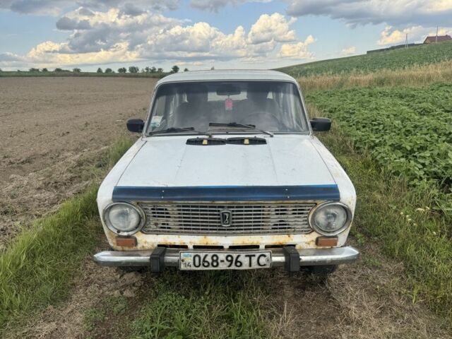 Белый ВАЗ 2101, объемом двигателя 1.3 л и пробегом 400 тыс. км за 350 $, фото 1 на Automoto.ua