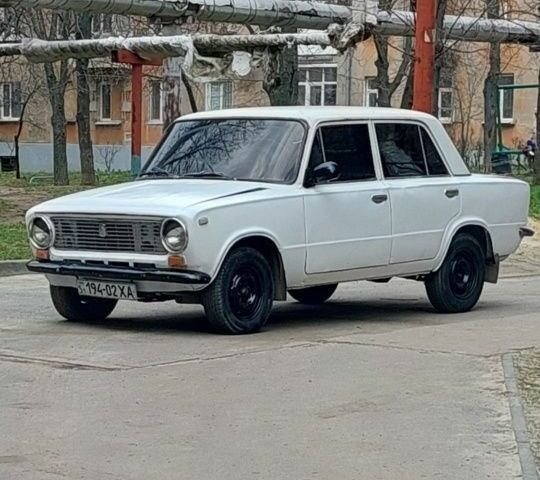Белый ВАЗ 2101, объемом двигателя 1.3 л и пробегом 223 тыс. км за 499 $, фото 1 на Automoto.ua