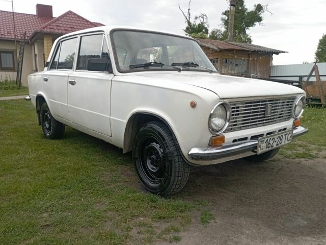 Белый ВАЗ 2101, объемом двигателя 1.2 л и пробегом 199 тыс. км за 450 $, фото 1 на Automoto.ua
