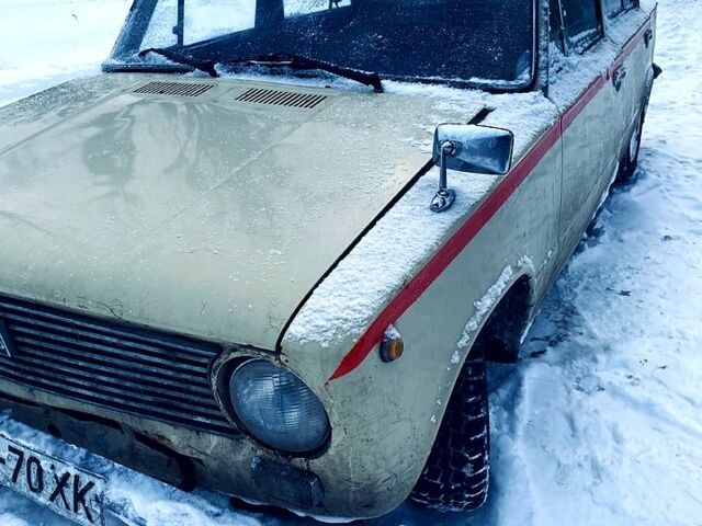 Белый ВАЗ 2101, объемом двигателя 1.3 л и пробегом 200 тыс. км за 200 $, фото 1 на Automoto.ua