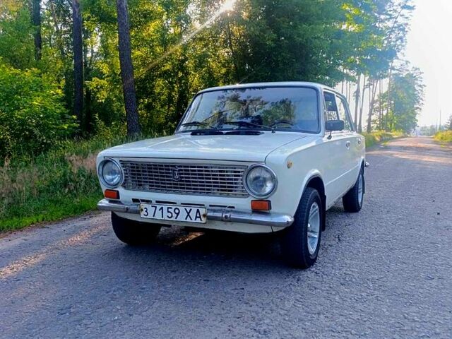 Белый ВАЗ 2101, объемом двигателя 1.2 л и пробегом 0 тыс. км за 1050 $, фото 1 на Automoto.ua