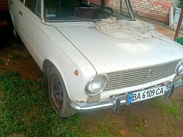 Білий ВАЗ 2101, об'ємом двигуна 1.2 л та пробігом 0 тис. км за 240 $, фото 1 на Automoto.ua