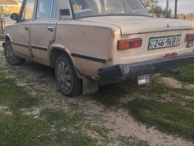Белый ВАЗ 2101, объемом двигателя 1.3 л и пробегом 200 тыс. км за 450 $, фото 1 на Automoto.ua