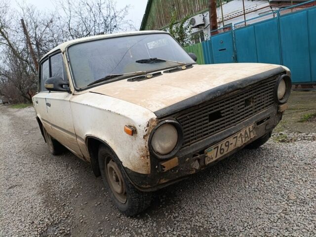 Белый ВАЗ 2101, объемом двигателя 2 л и пробегом 345 тыс. км за 190 $, фото 1 на Automoto.ua