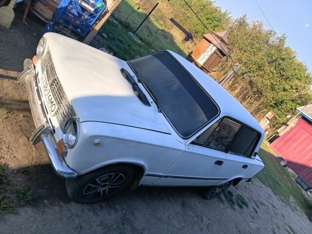 Білий ВАЗ 2101, об'ємом двигуна 1.6 л та пробігом 1000 тис. км за 1004 $, фото 1 на Automoto.ua