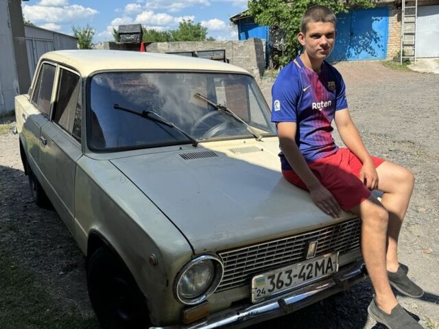 Белый ВАЗ 2101, объемом двигателя 1.2 л и пробегом 200 тыс. км за 191 $, фото 1 на Automoto.ua