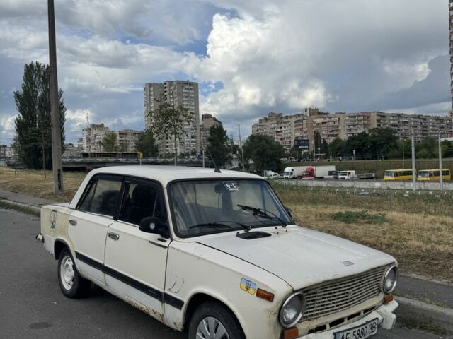 Белый ВАЗ 2101, объемом двигателя 0 л и пробегом 77 тыс. км за 304 $, фото 1 на Automoto.ua