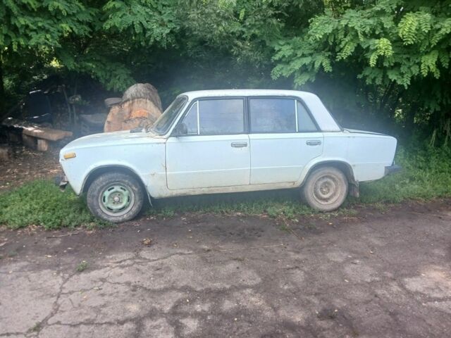 Белый ВАЗ 2101, объемом двигателя 0 л и пробегом 328 тыс. км за 225 $, фото 1 на Automoto.ua
