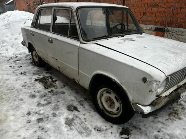 Белый ВАЗ 2101, объемом двигателя 1.5 л и пробегом 396 тыс. км за 233 $, фото 1 на Automoto.ua