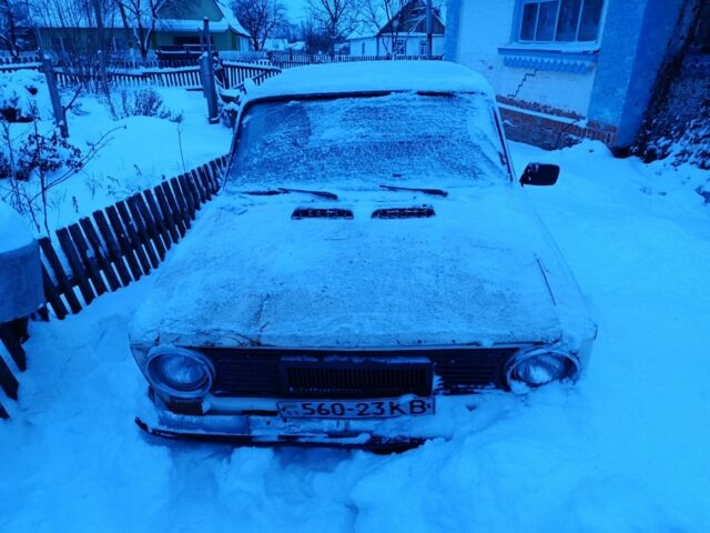 Белый ВАЗ 2101, объемом двигателя 2 л и пробегом 100 тыс. км за 278 $, фото 1 на Automoto.ua
