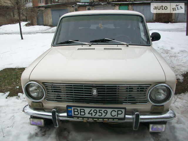 Белый ВАЗ 2101, объемом двигателя 1.2 л и пробегом 30 тыс. км за 800 $, фото 1 на Automoto.ua