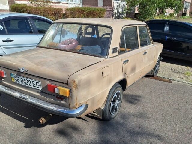 Бежевый ВАЗ 2101, объемом двигателя 1 л и пробегом 300 тыс. км за 400 $, фото 1 на Automoto.ua