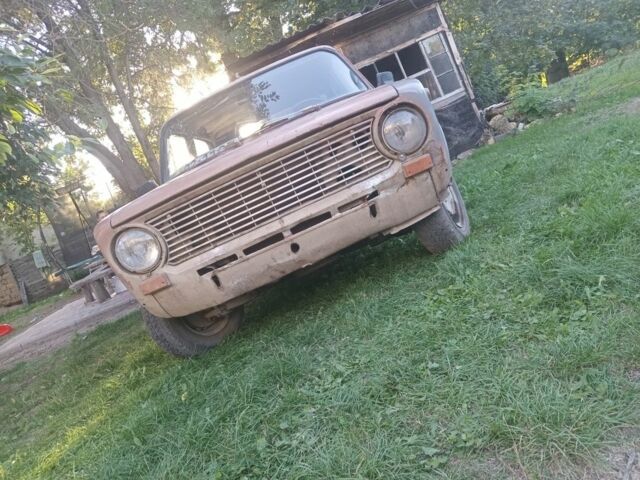 Бежевый ВАЗ 2101, объемом двигателя 1 л и пробегом 1 тыс. км за 396 $, фото 1 на Automoto.ua