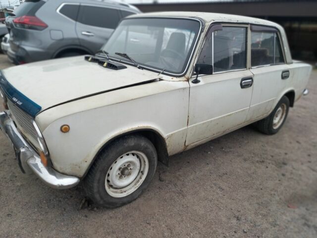 Бежевый ВАЗ 2101, объемом двигателя 0 л и пробегом 100 тыс. км за 239 $, фото 1 на Automoto.ua