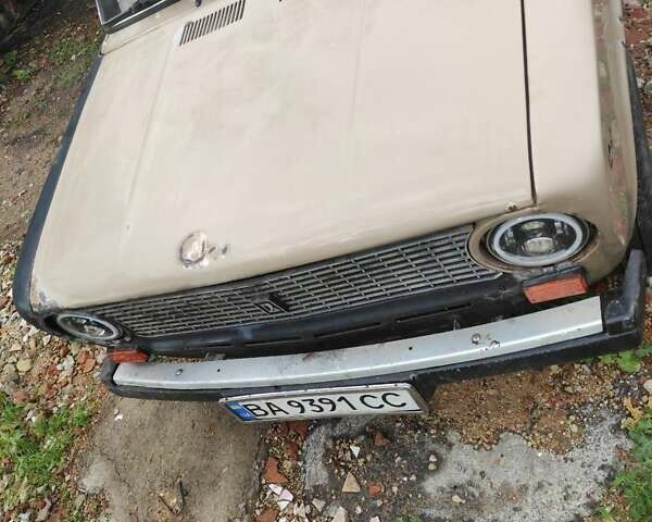 ВАЗ 2101 1977 в Кропивницком (Кировограде) на Automoto.ua Бежевый ВАЗ 2101, объемом двигателя 1.2 л и пробегом 300 тыс. км за 750 $, фото 1 на Automoto.ua
