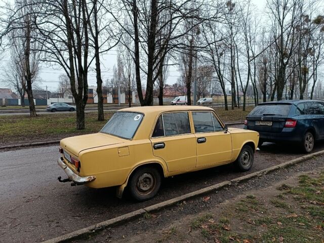 Бежевый ВАЗ 2101, объемом двигателя 1.3 л и пробегом 500 тыс. км за 600 $, фото 1 на Automoto.ua
