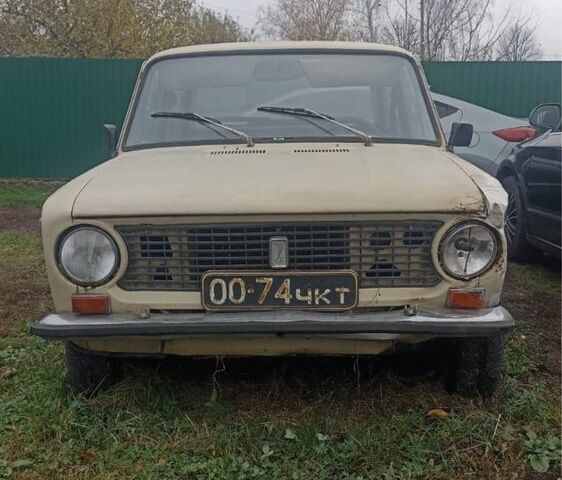 Бежевый ВАЗ 2101, объемом двигателя 1.3 л и пробегом 100 тыс. км за 300 $, фото 1 на Automoto.ua