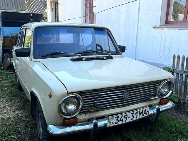 Бежевый ВАЗ 2101, объемом двигателя 1.3 л и пробегом 200 тыс. км за 300 $, фото 1 на Automoto.ua