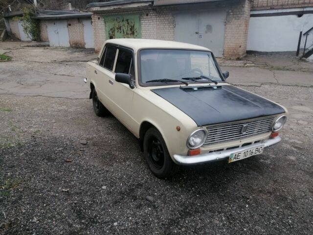 Бежевый ВАЗ 2101, объемом двигателя 1 л и пробегом 300 тыс. км за 473 $, фото 1 на Automoto.ua