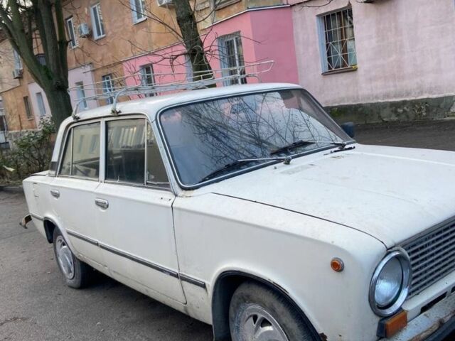 Бежевый ВАЗ 2101, объемом двигателя 0 л и пробегом 200 тыс. км за 308 $, фото 1 на Automoto.ua