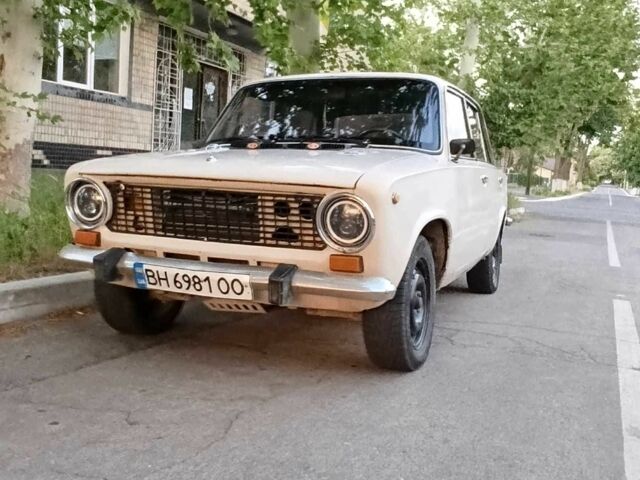 Бежевый ВАЗ 2101, объемом двигателя 1.2 л и пробегом 340 тыс. км за 700 $, фото 1 на Automoto.ua