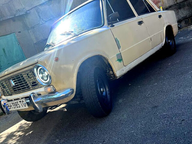 Бежевый ВАЗ 2101, объемом двигателя 1.2 л и пробегом 0 тыс. км за 800 $, фото 1 на Automoto.ua