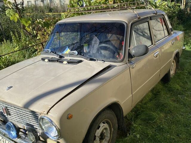ВАЗ 2101 1985 в Мукачеве на Automoto.ua Бежевый ВАЗ 2101, объемом двигателя 1.2 л и пробегом 180 тыс. км за 298 $, фото 1 на Automoto.ua