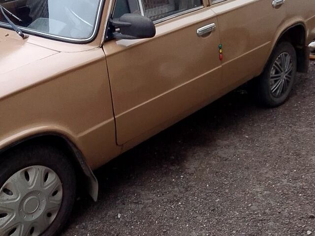 ВАЗ 2101 1988 в Малине на Automoto.ua Бежевый ВАЗ 2101, объемом двигателя 1.2 л и пробегом 138 тыс. км за 610 $, фото 1 на Automoto.ua