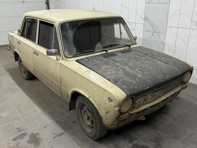 Бежевый ВАЗ 2101, объемом двигателя 0 л и пробегом 2 тыс. км за 274 $, фото 1 на Automoto.ua