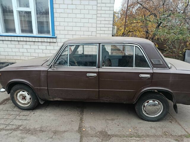 Коричневый ВАЗ 2101, объемом двигателя 0 л и пробегом 100 тыс. км за 500 $, фото 1 на Automoto.ua