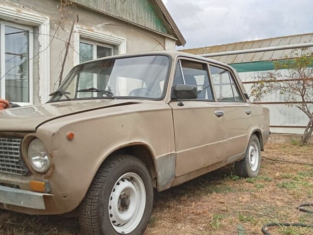 Коричневый ВАЗ 2101, объемом двигателя 1 л и пробегом 678 тыс. км за 553 $, фото 1 на Automoto.ua