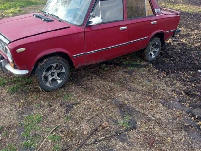 Красный ВАЗ 2101, объемом двигателя 1.2 л и пробегом 3 тыс. км за 428 $, фото 1 на Automoto.ua