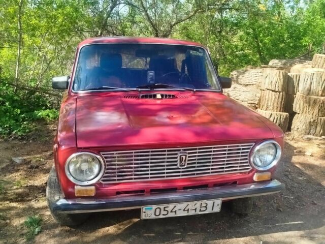 Красный ВАЗ 2101, объемом двигателя 0 л и пробегом 227 тыс. км за 370 $, фото 1 на Automoto.ua