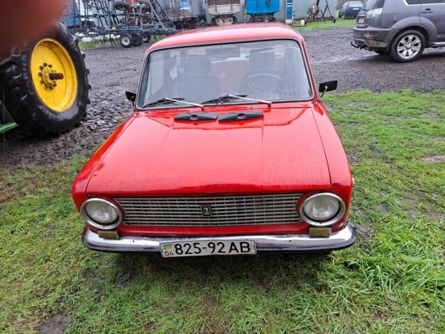 Красный ВАЗ 2101, объемом двигателя 1.3 л и пробегом 1000 тыс. км за 700 $, фото 1 на Automoto.ua