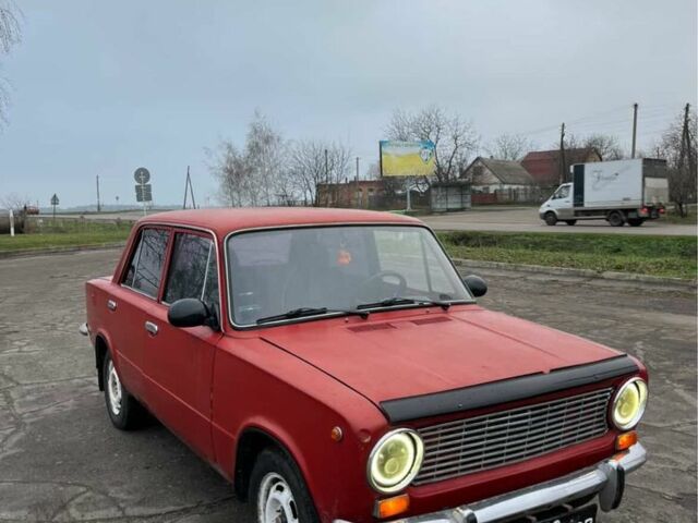 Красный ВАЗ 2101, объемом двигателя 0 л и пробегом 111 тыс. км за 663 $, фото 1 на Automoto.ua