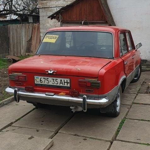 Красный ВАЗ 2101, объемом двигателя 1 л и пробегом 100 тыс. км за 286 $, фото 1 на Automoto.ua