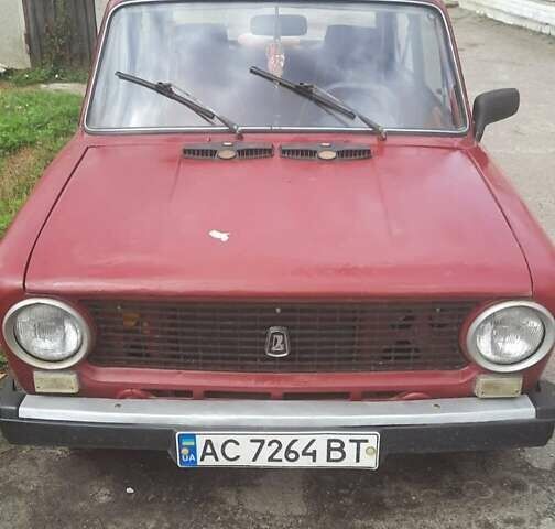 ВАЗ 2101 1972 у Луцьку на Automoto.ua Червоний ВАЗ 2101, об'ємом двигуна 1.29 л та пробігом 500 тис. км за 500 $, фото 1 на Automoto.ua