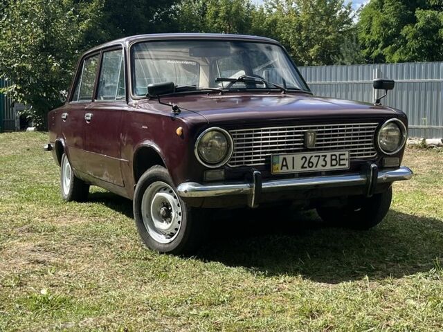 Красный ВАЗ 2101, объемом двигателя 1.2 л и пробегом 2 тыс. км за 583 $, фото 1 на Automoto.ua
