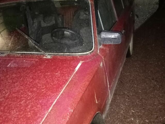 Красный ВАЗ 2101, объемом двигателя 1 л и пробегом 50 тыс. км за 476 $, фото 1 на Automoto.ua