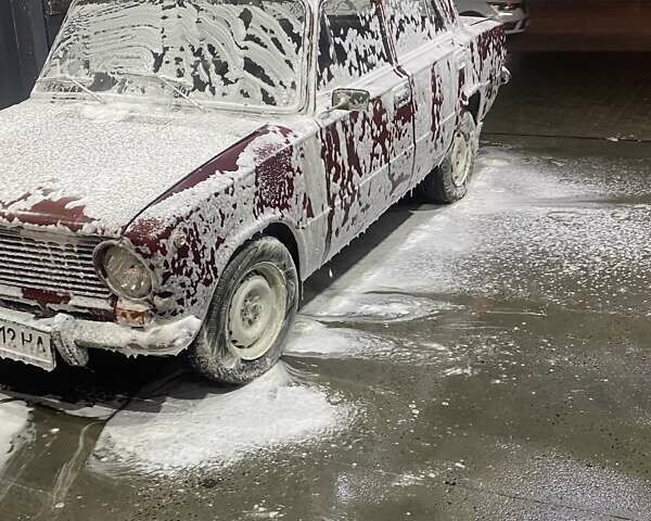 Красный ВАЗ 2101, объемом двигателя 1.2 л и пробегом 359 тыс. км за 377 $, фото 1 на Automoto.ua