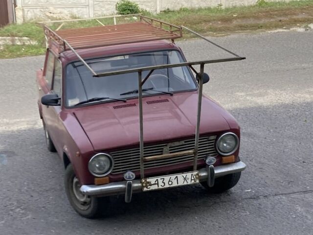 Красный ВАЗ 2101, объемом двигателя 1.3 л и пробегом 25 тыс. км за 1300 $, фото 1 на Automoto.ua