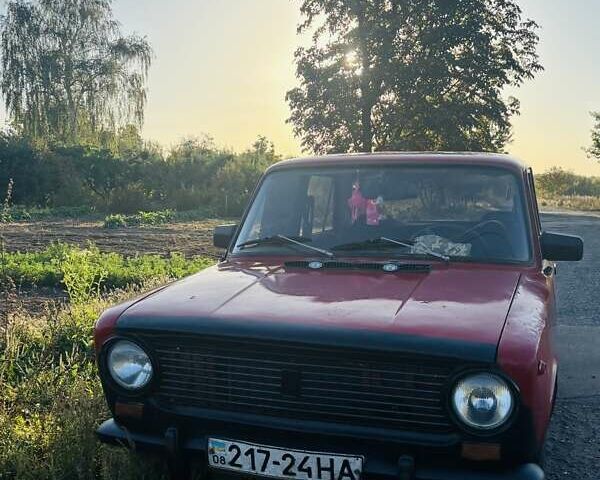 Красный ВАЗ 2101, объемом двигателя 0 л и пробегом 125 тыс. км за 350 $, фото 1 на Automoto.ua