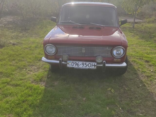 Красный ВАЗ 2101, объемом двигателя 1.6 л и пробегом 12 тыс. км за 646 $, фото 1 на Automoto.ua