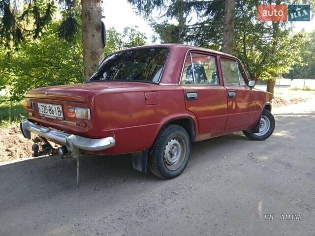 Красный ВАЗ 2101, объемом двигателя 1.5 л и пробегом 100 тыс. км за 350 $, фото 1 на Automoto.ua
