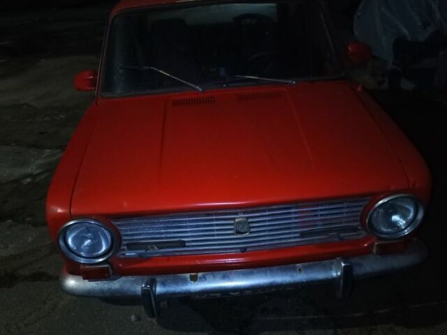 Червоний ВАЗ 2101, об'ємом двигуна 1 л та пробігом 1 тис. км за 428 $, фото 1 на Automoto.ua