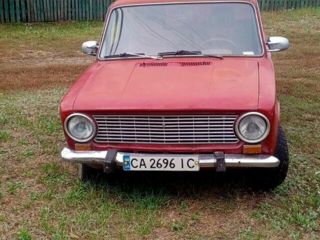 Красный ВАЗ 2101, объемом двигателя 1.2 л и пробегом 78 тыс. км за 364 $, фото 1 на Automoto.ua