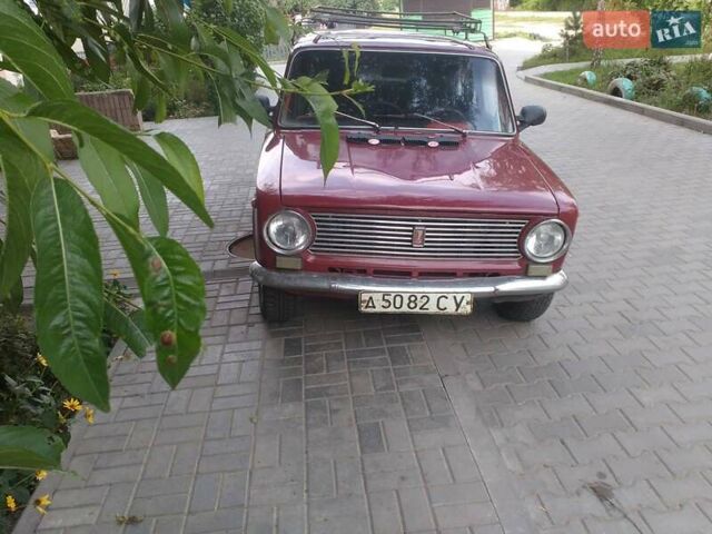Красный ВАЗ 2101, объемом двигателя 1.2 л и пробегом 3 тыс. км за 850 $, фото 1 на Automoto.ua