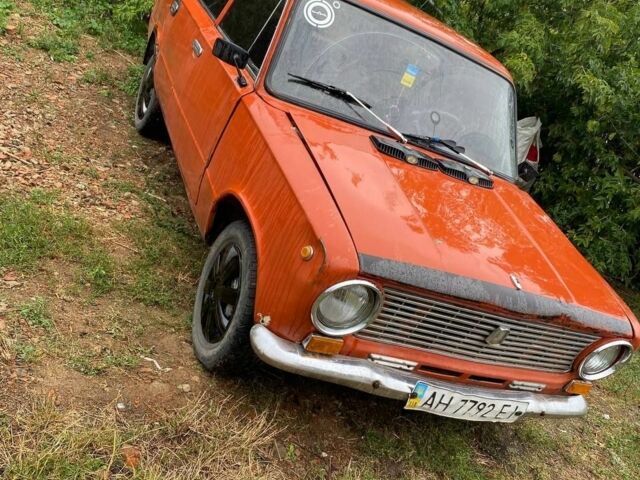 Красный ВАЗ 2101, объемом двигателя 1.6 л и пробегом 1 тыс. км за 450 $, фото 1 на Automoto.ua