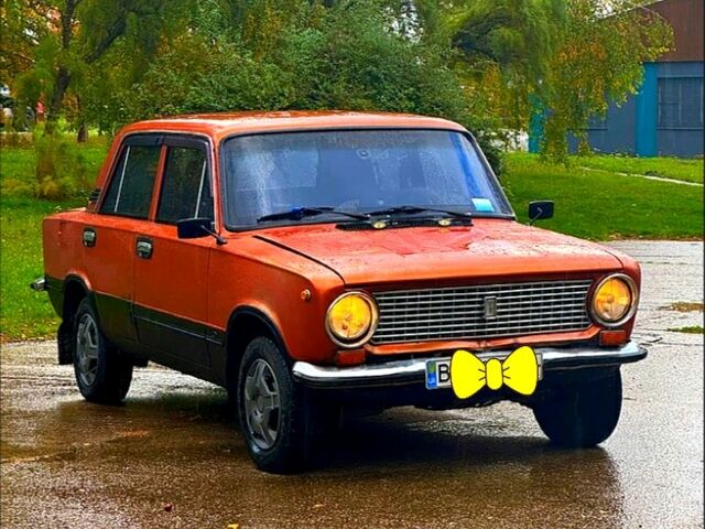 Красный ВАЗ 2101, объемом двигателя 1.2 л и пробегом 94 тыс. км за 600 $, фото 1 на Automoto.ua